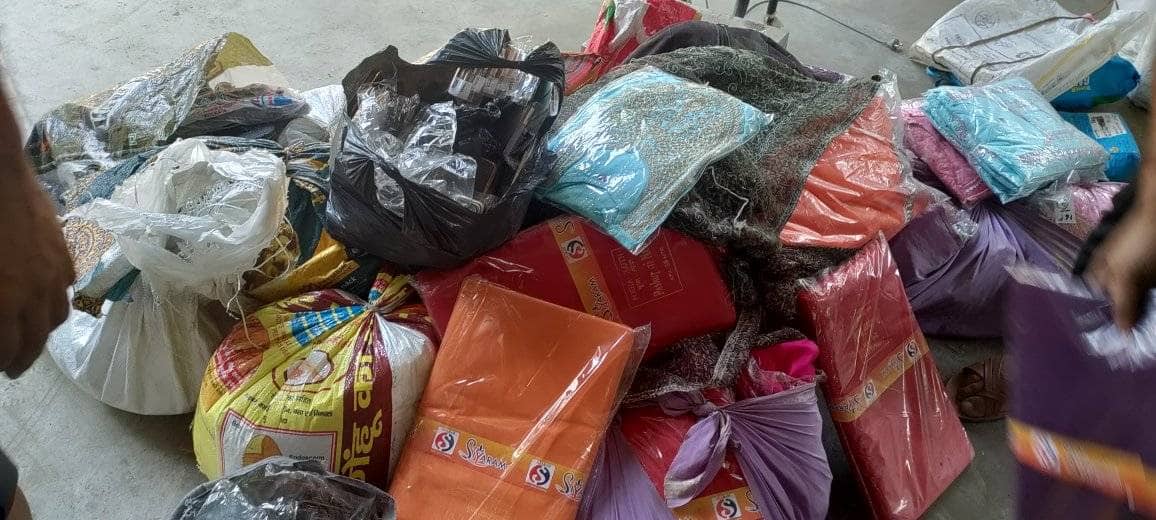 भन्सार छली ल्याइएको लत्ताकपडा तथा खाद्यान्न बरामद